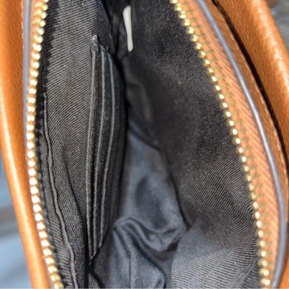 🔥SALE VINCE CAMUTO Bry Dark Rum Leather Small Crossbody Handbag - Picture 6 of 9